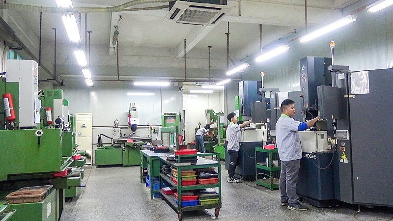 塑膠模具加工